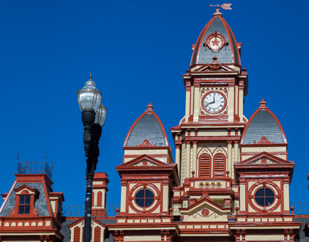 Lockhart / County Courthouse