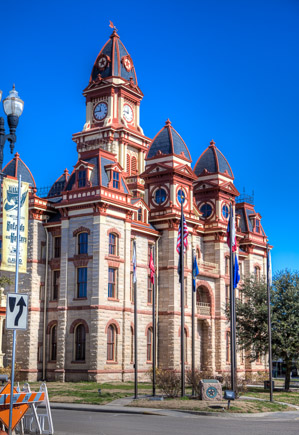 Lockhart / County Courthouse