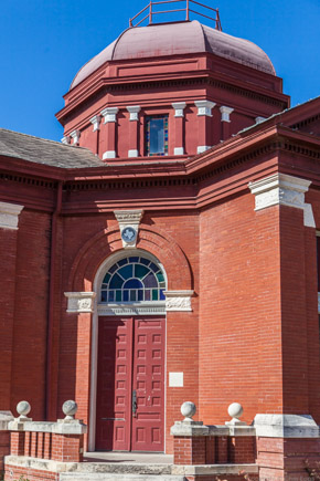 Lockhart / Public Library