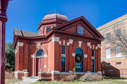 Lockhart / Public Library